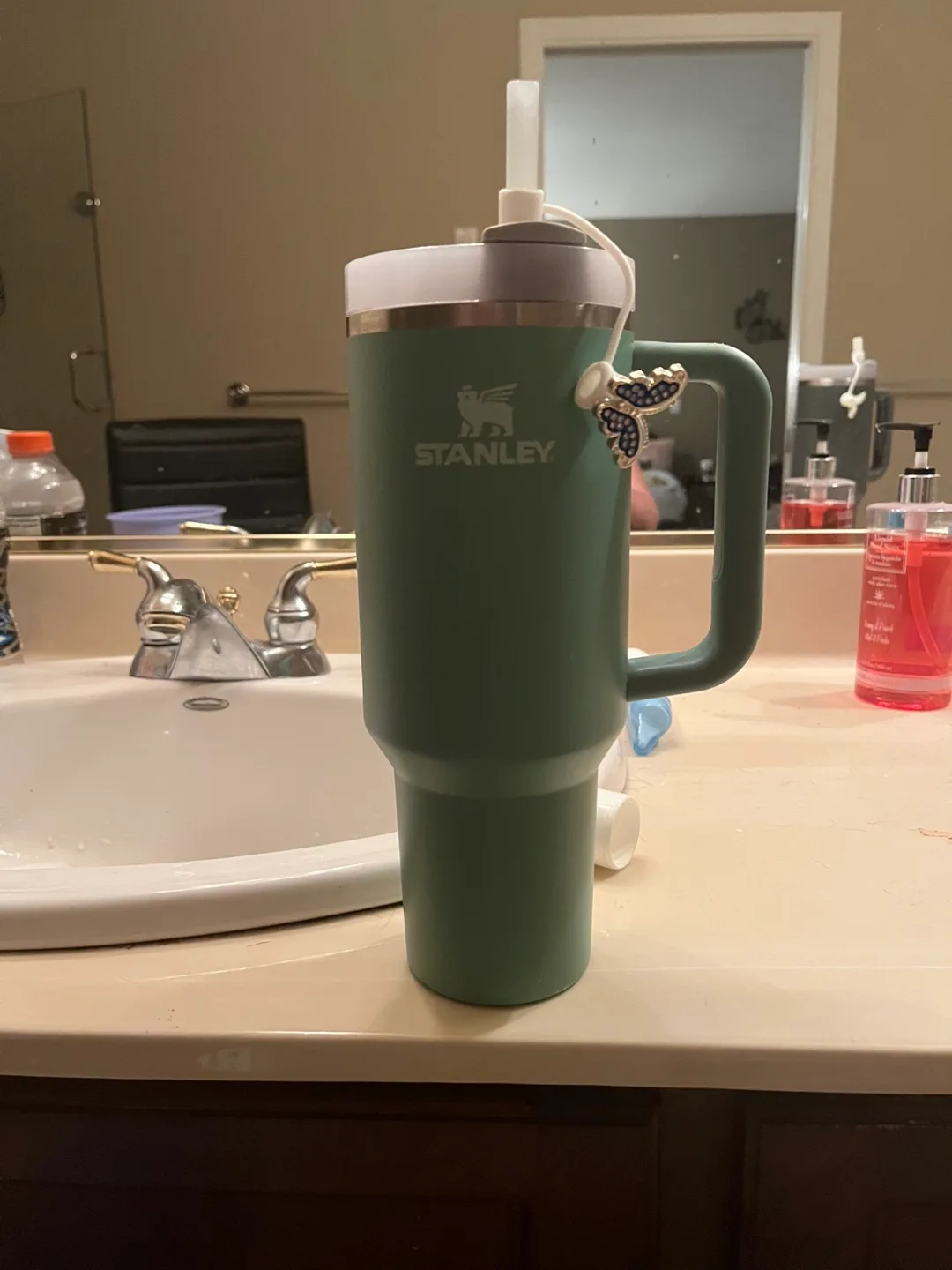 🥕Stanley Quencher H2.0 FlowState Tumbler 40oz thumbnail