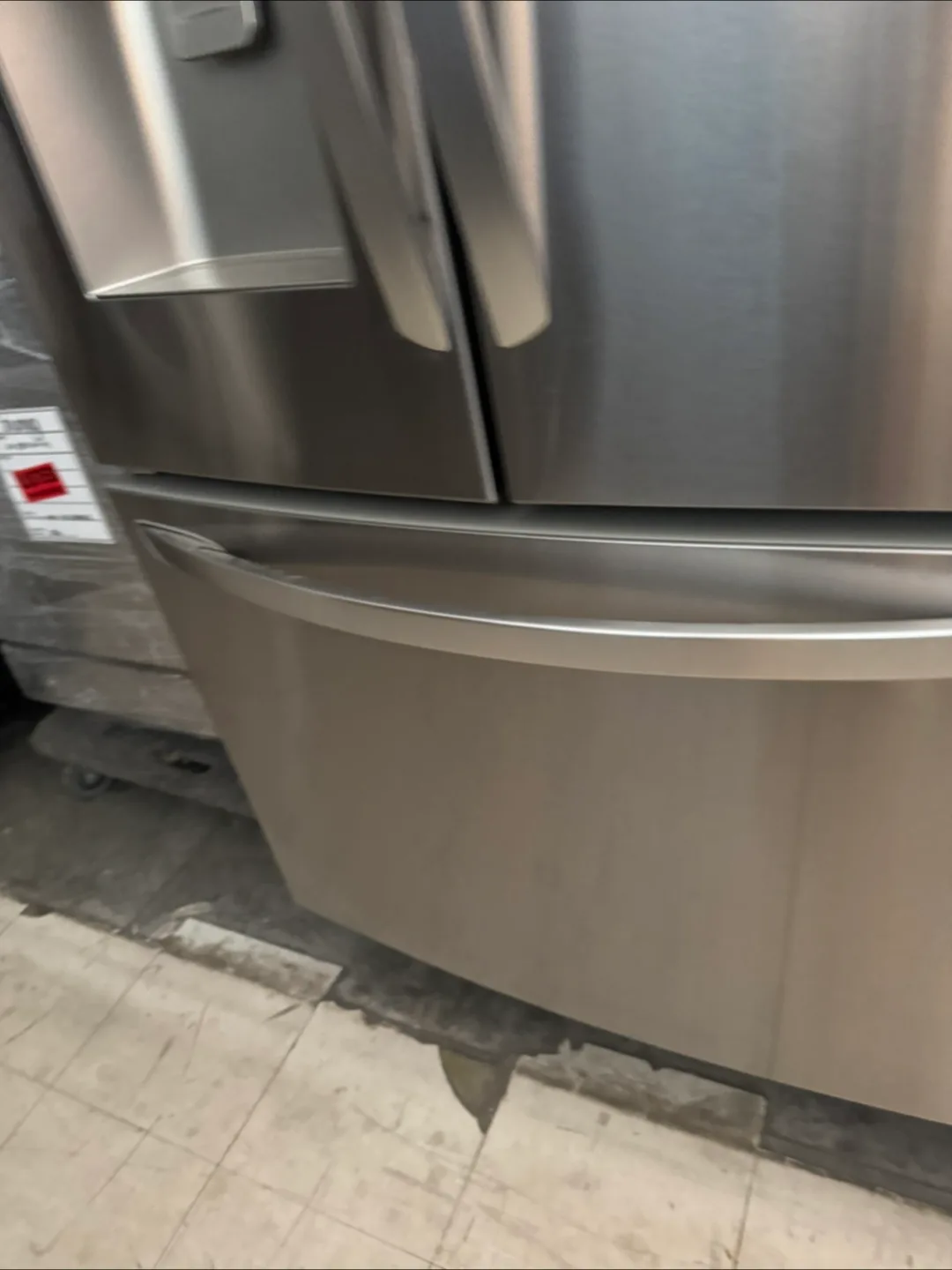 For Sale: LG Refrigerator thumbnail