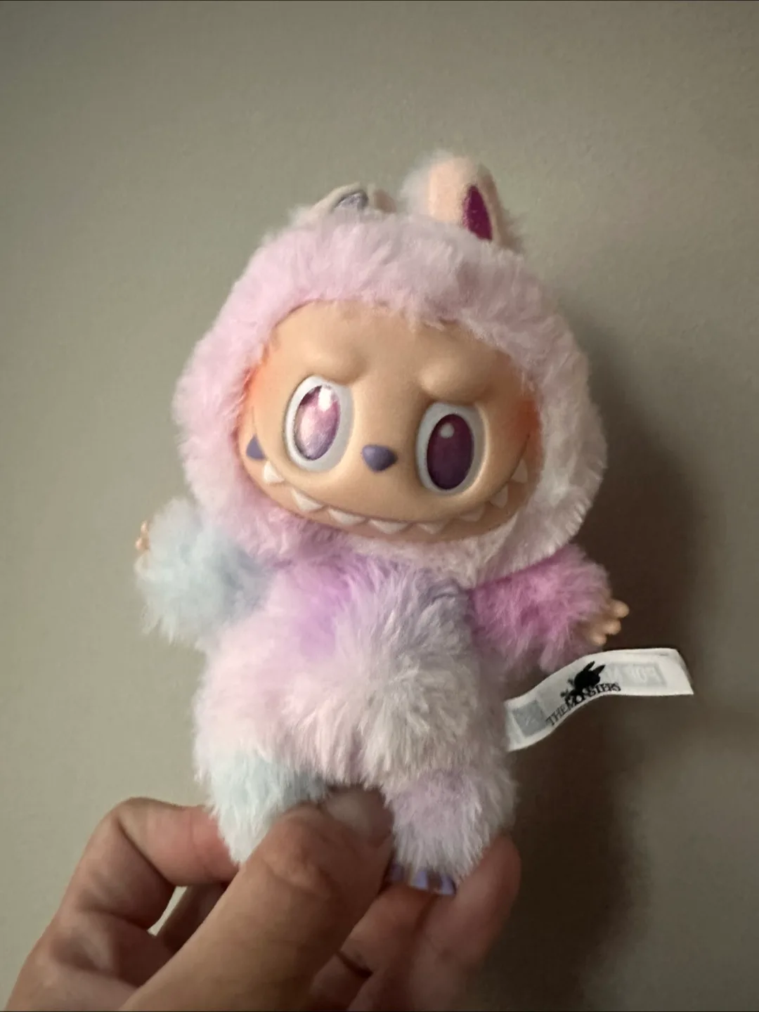 Luck - Big Into Energy - Labubu image indicator(2)