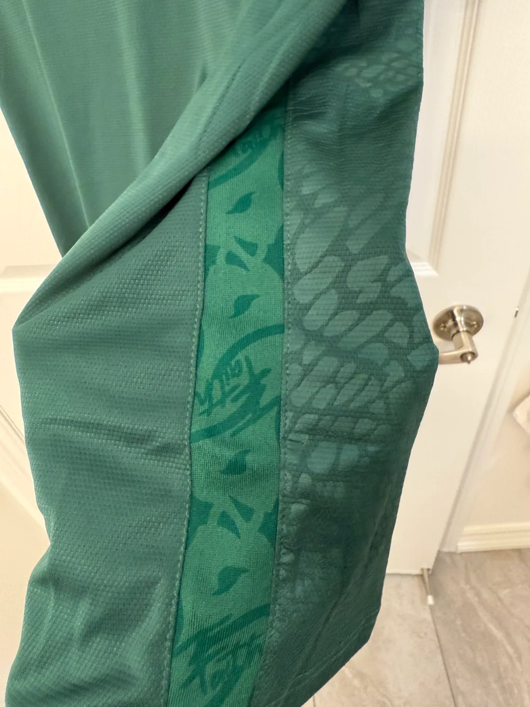 Thailand national soccer jersey men’s large (Asia sizing) image indicator(6)