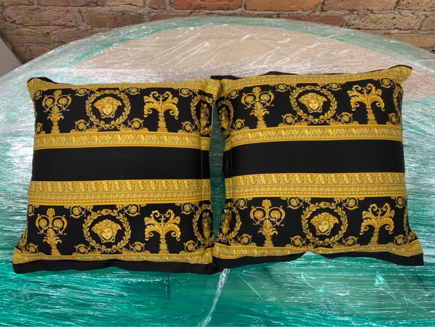 Versace Home Pillow Set