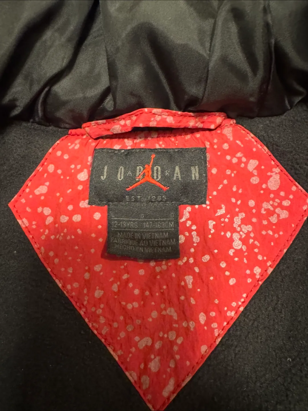 Jordan Puffer Jacket - Size 12-13 Years image indicator(5)