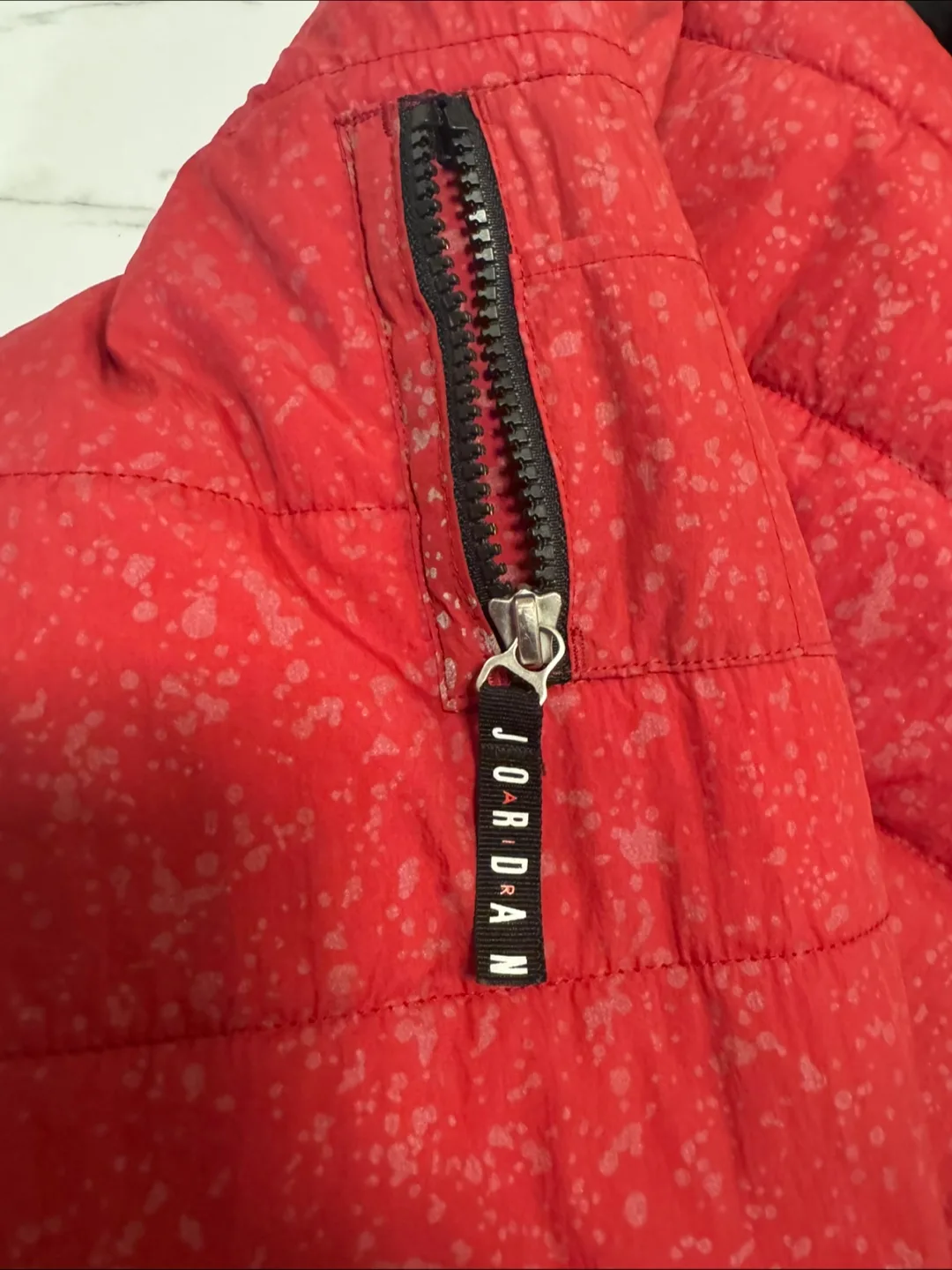 Jordan Puffer Jacket - Size 12-13 Years image indicator(4)