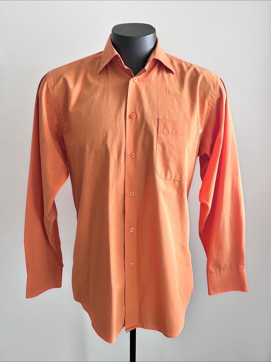 Men’s orange Carlucci shirt (medium)