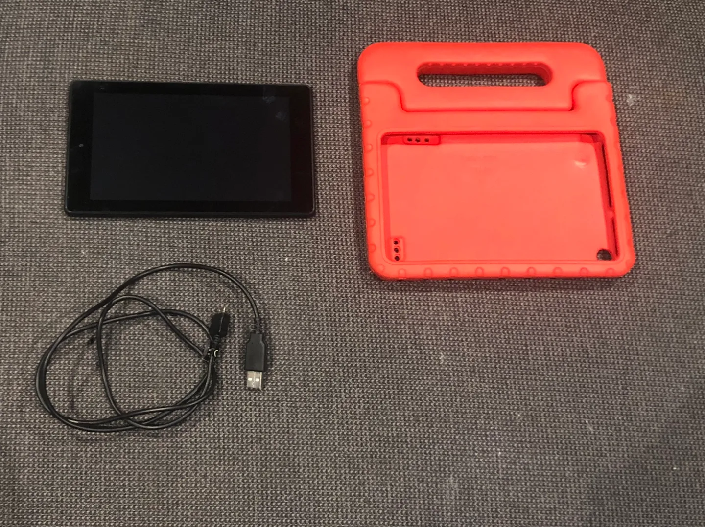Amazon Fire 7 Tablet with Case thumbnail