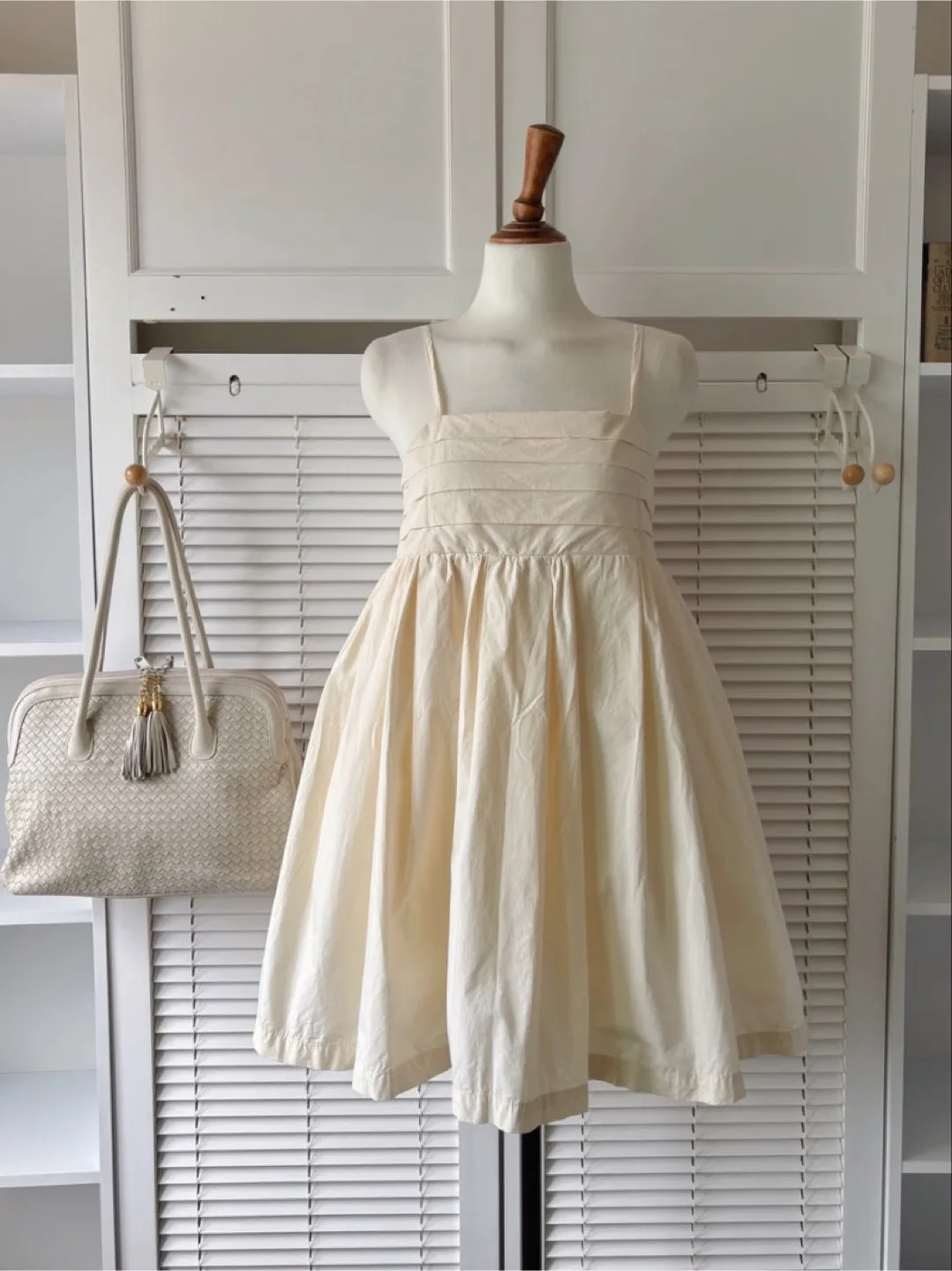 Vintage Sleeveless Fit and Flare Dress thumbnail