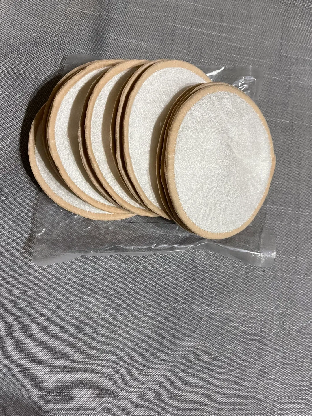 Brest fedding pads 14pcs brand new thumbnail