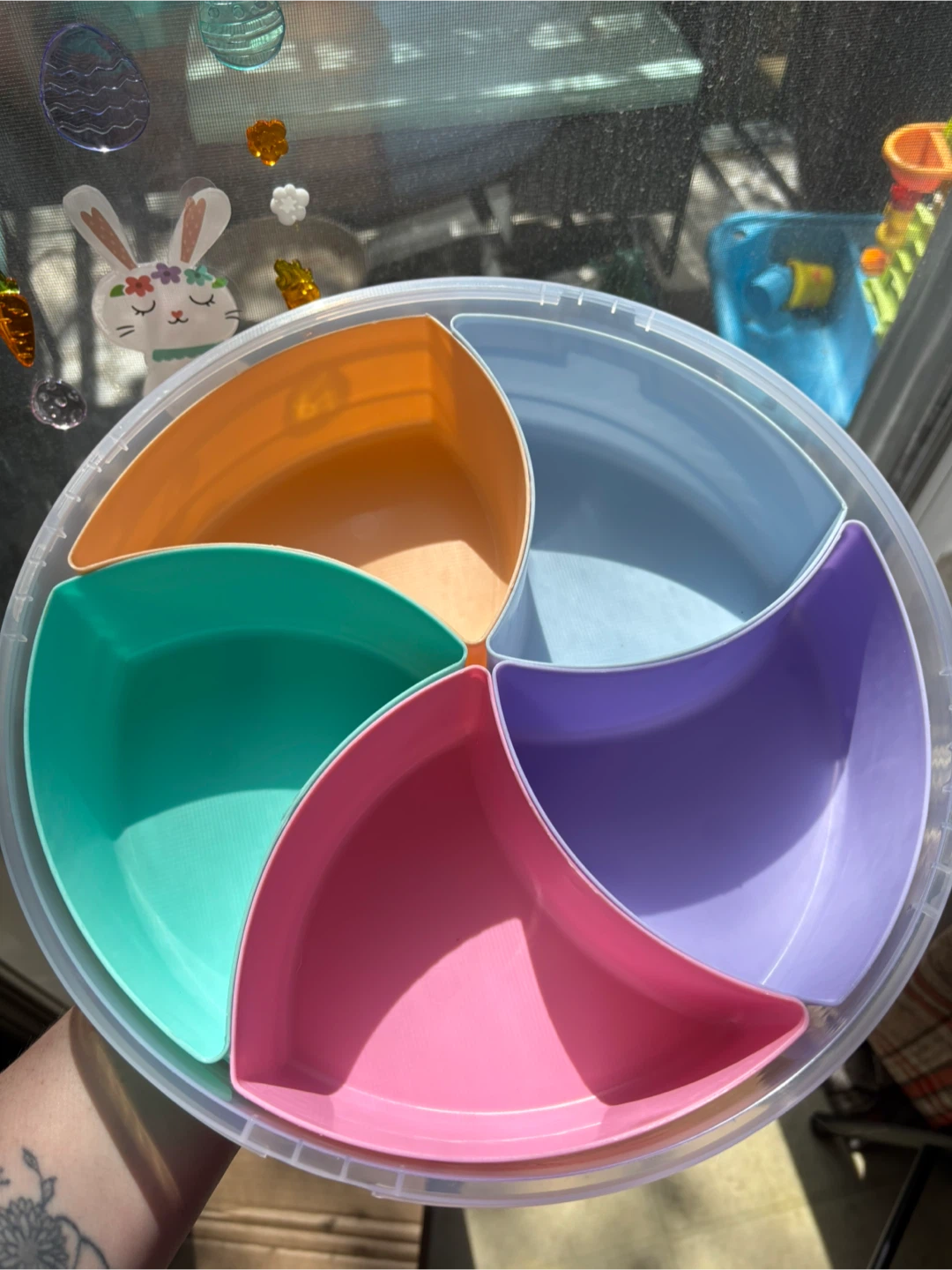 Rotating Snack Tray with Lid - photo 2