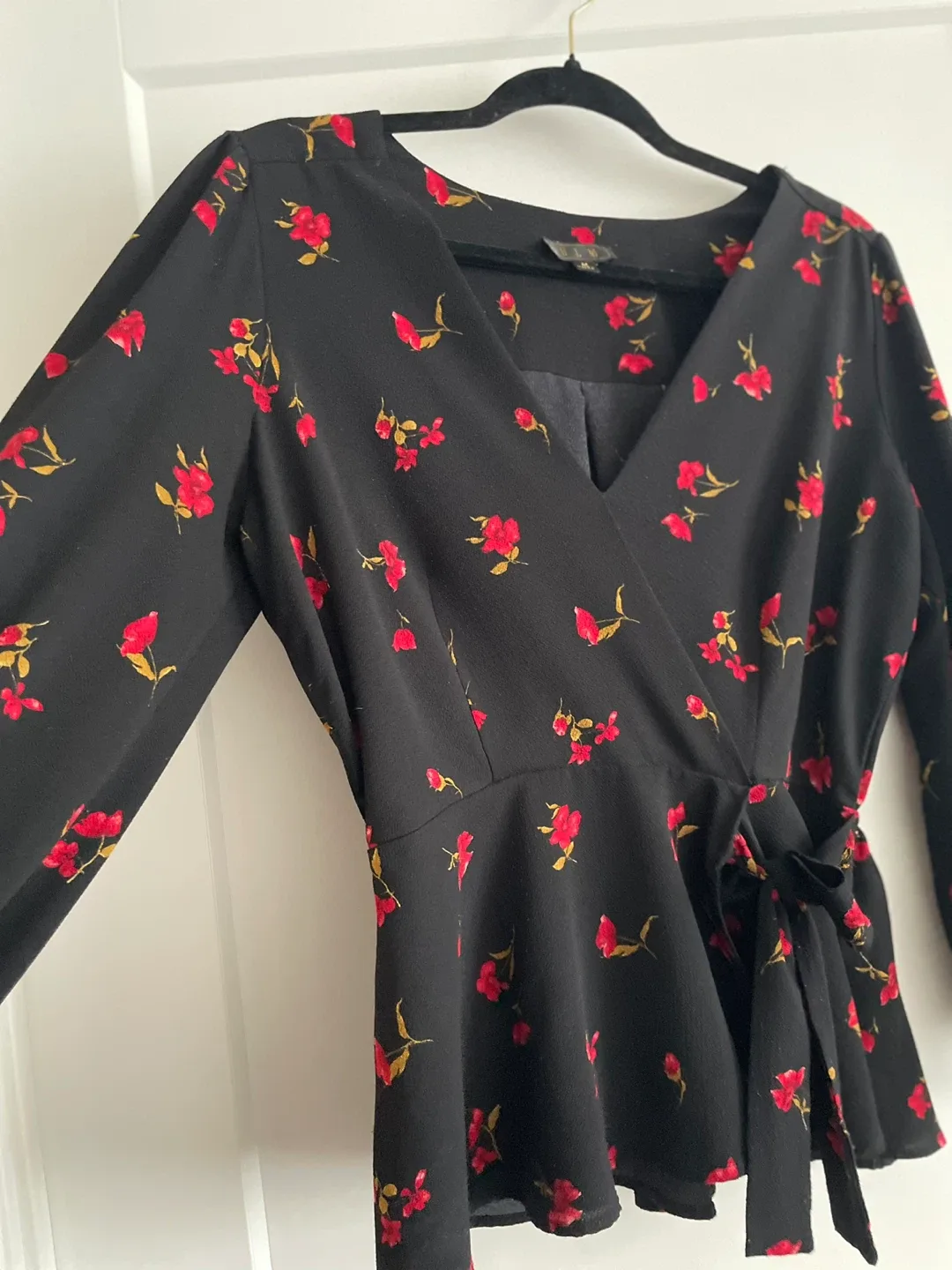OLM Floral Wrap Blouse - Size M image indicator(3)