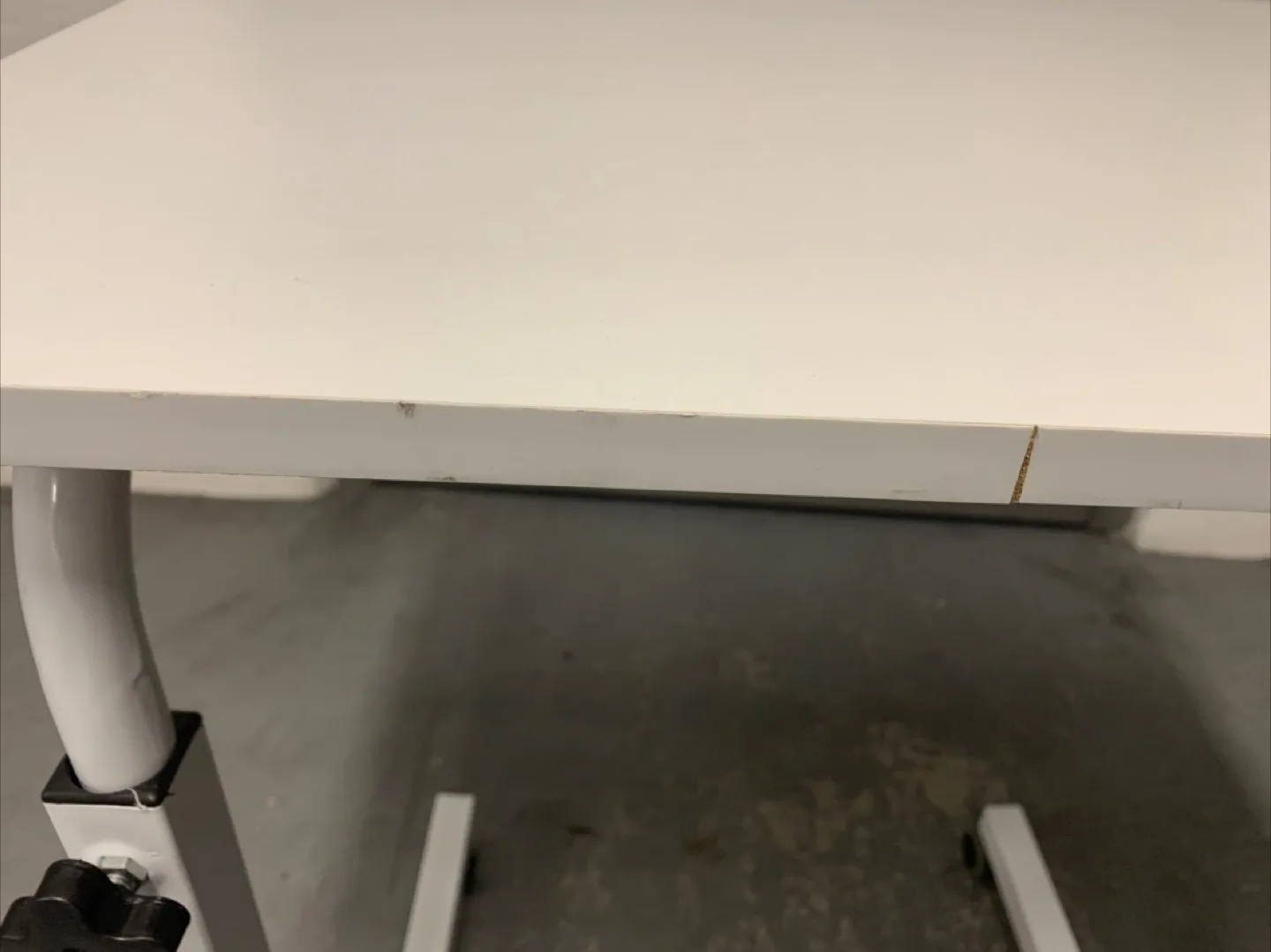 Adjustable Height White Rolling Table image indicator(4)