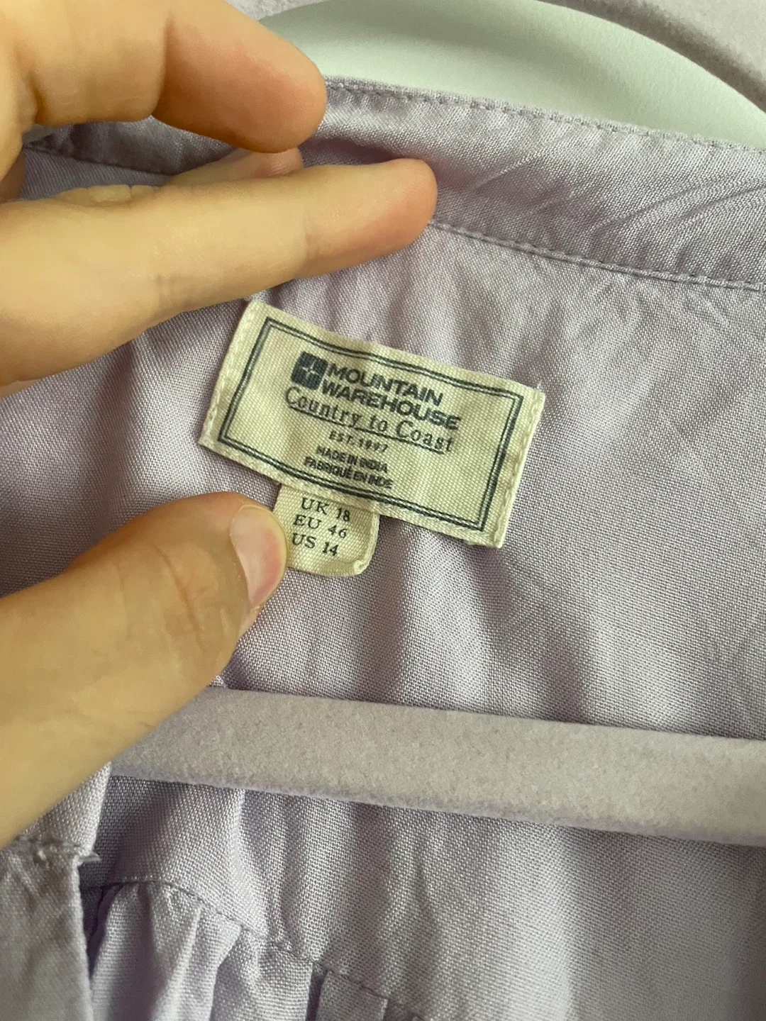 Mountain Warehouse Sleeveless Blouse - US 14 image indicator(2)