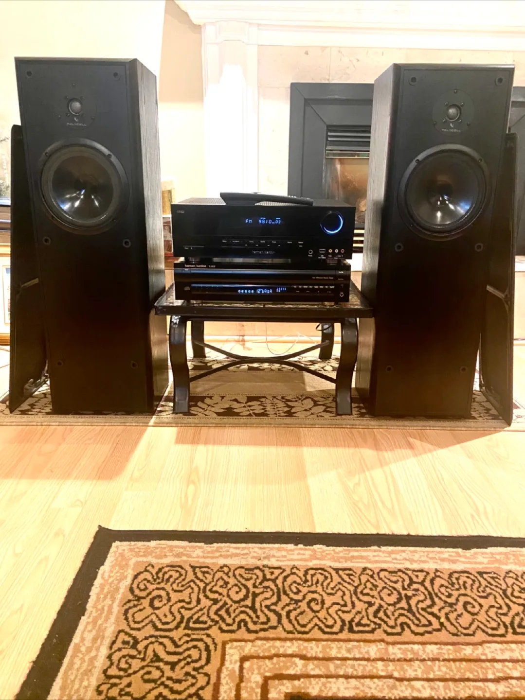 Harman/Kardon AVR 700 Receiver with Polycelle Speakers