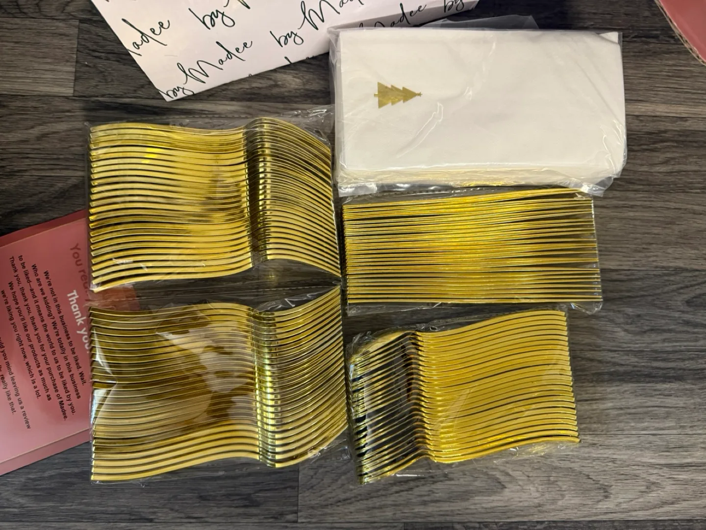 Madee By Madee Green Dinnerware Set - NEW! thumbnail