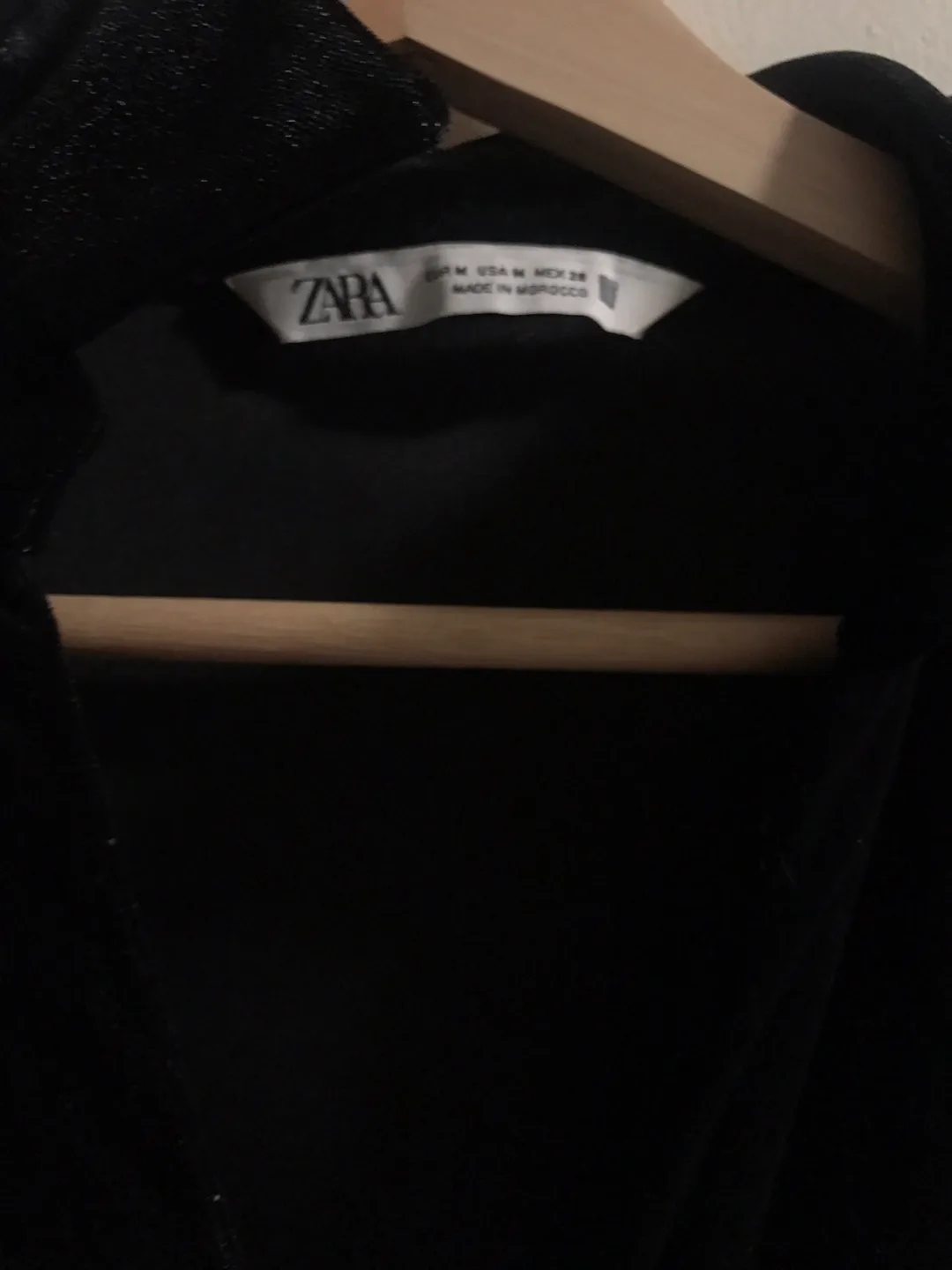 Zara Black Velvet Dress - Size M image indicator(4)