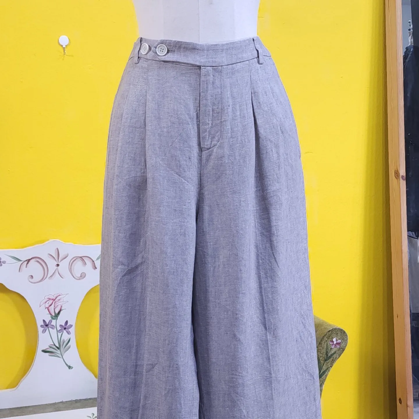 Human Woman Vintage Linen Pants image indicator(4)