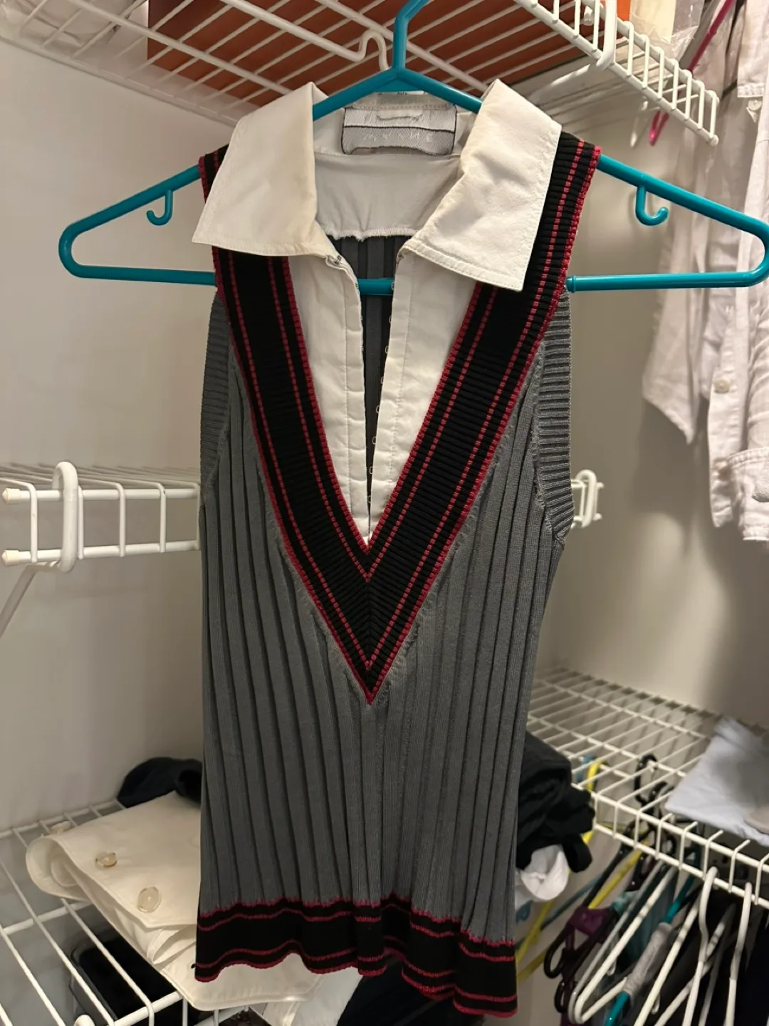 Mixed Clothing Lot - Variety of Styles & Brands image indicator(2)