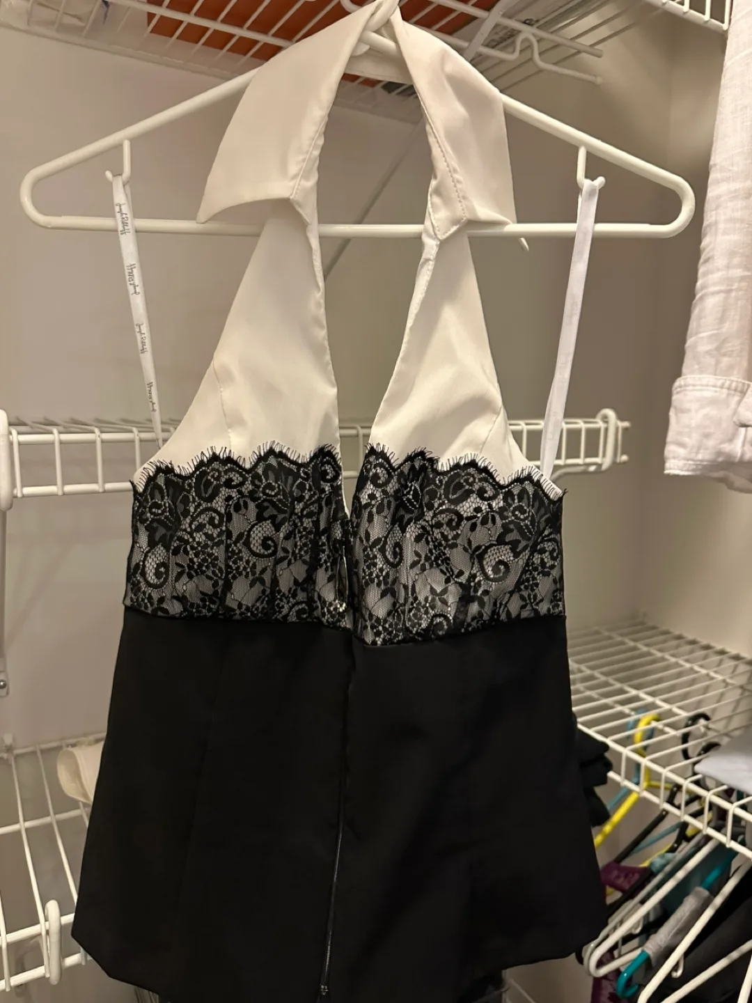 Mixed Clothing Lot - Variety of Styles & Brands image indicator(5)