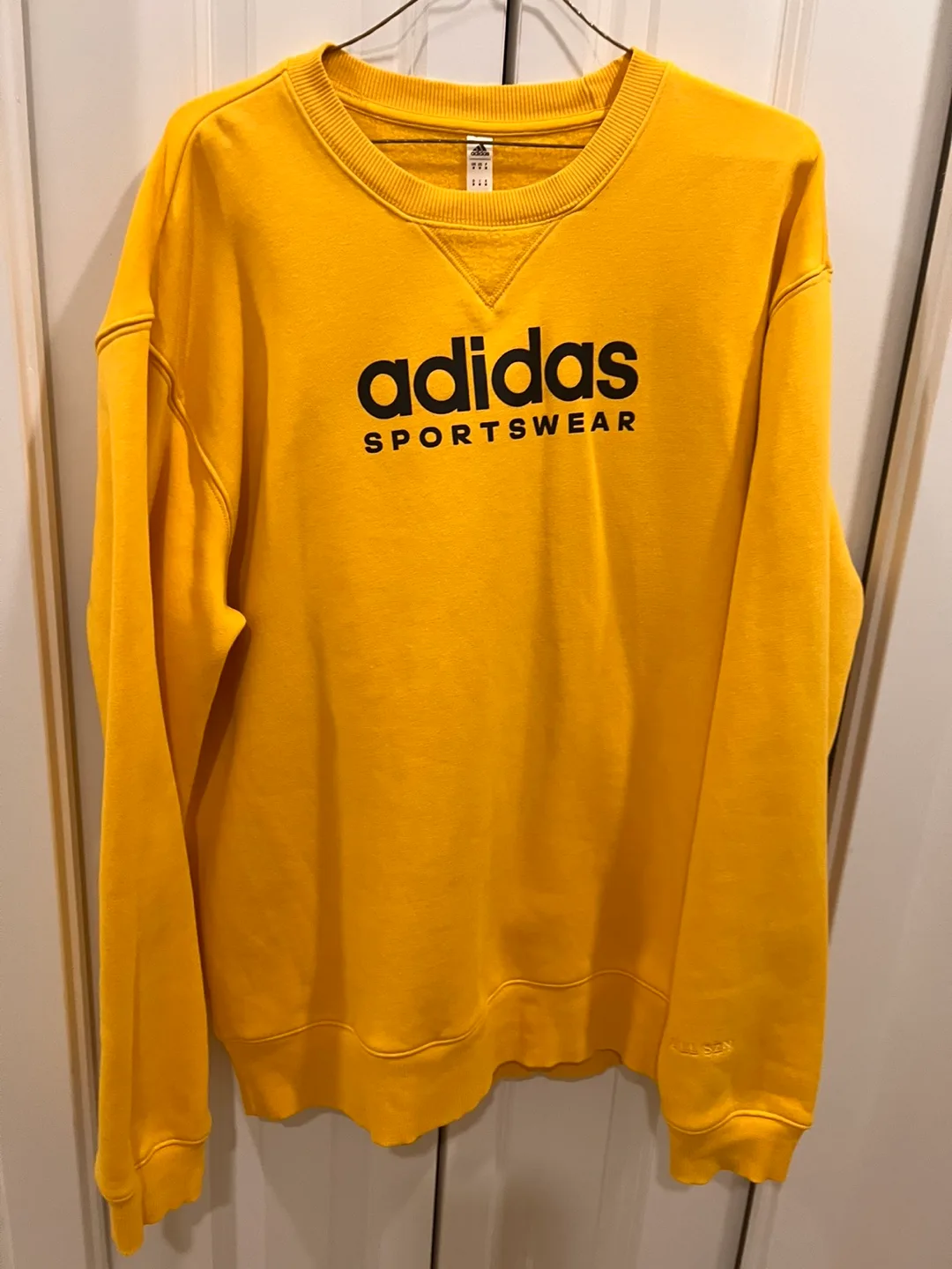 Mens Adidas Crewneck Sweatershirt image indicator(2)