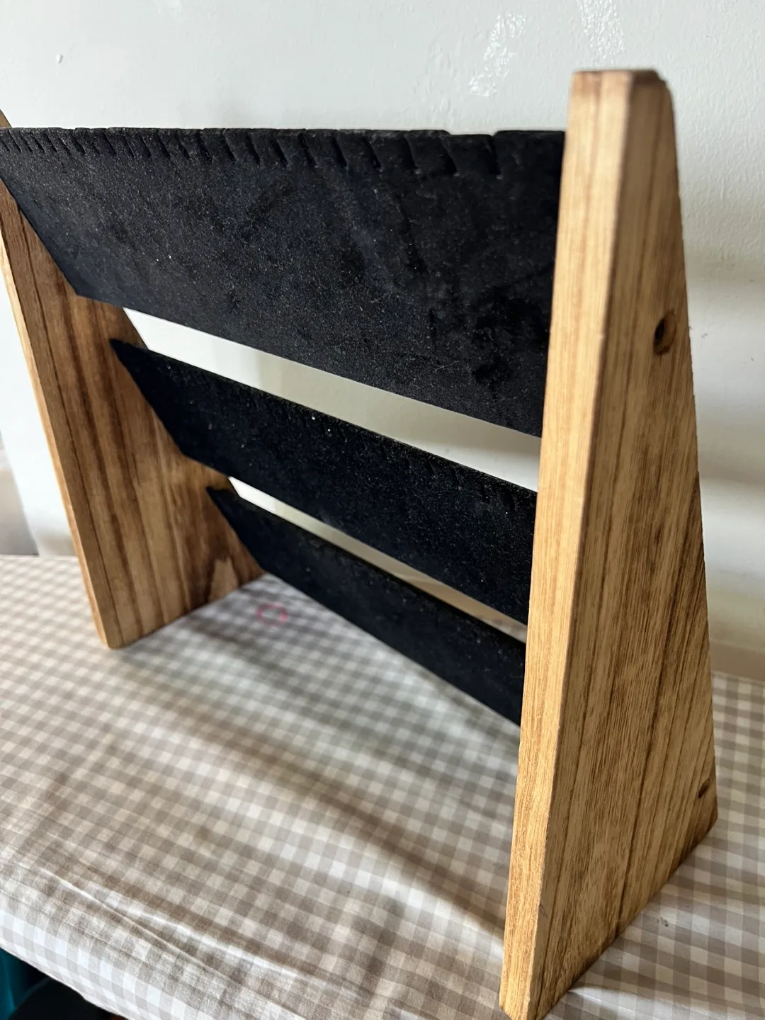 Wooden 3-Tier Necklace Display Stand image indicator(7)