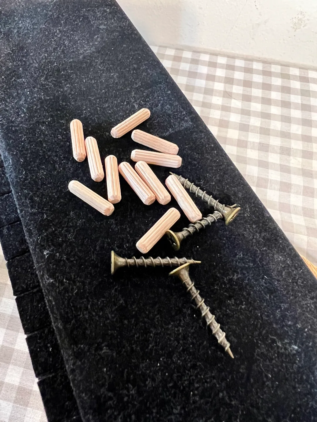 Wooden 3-Tier Necklace Display Stand image indicator(10)