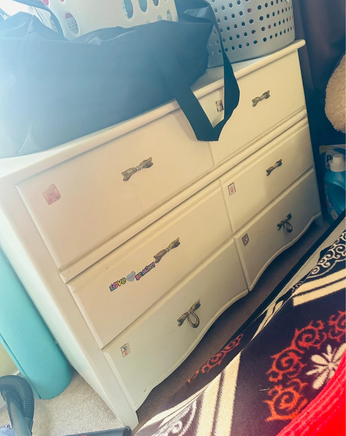 White 6-Drawer Dresser with Bow Accents