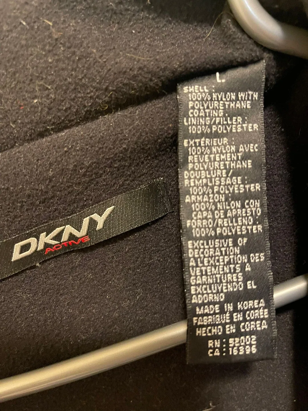 DKNY Active Black Vest, Size L image indicator(2)