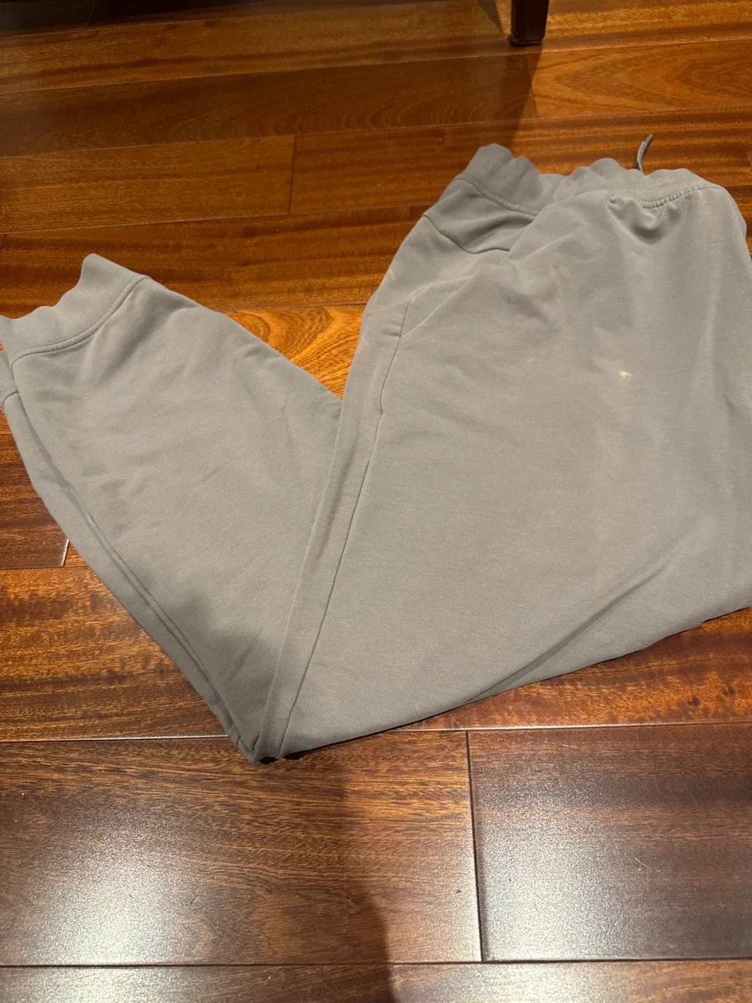 Lululemon men’s Sweatpants - Size L thumbnail