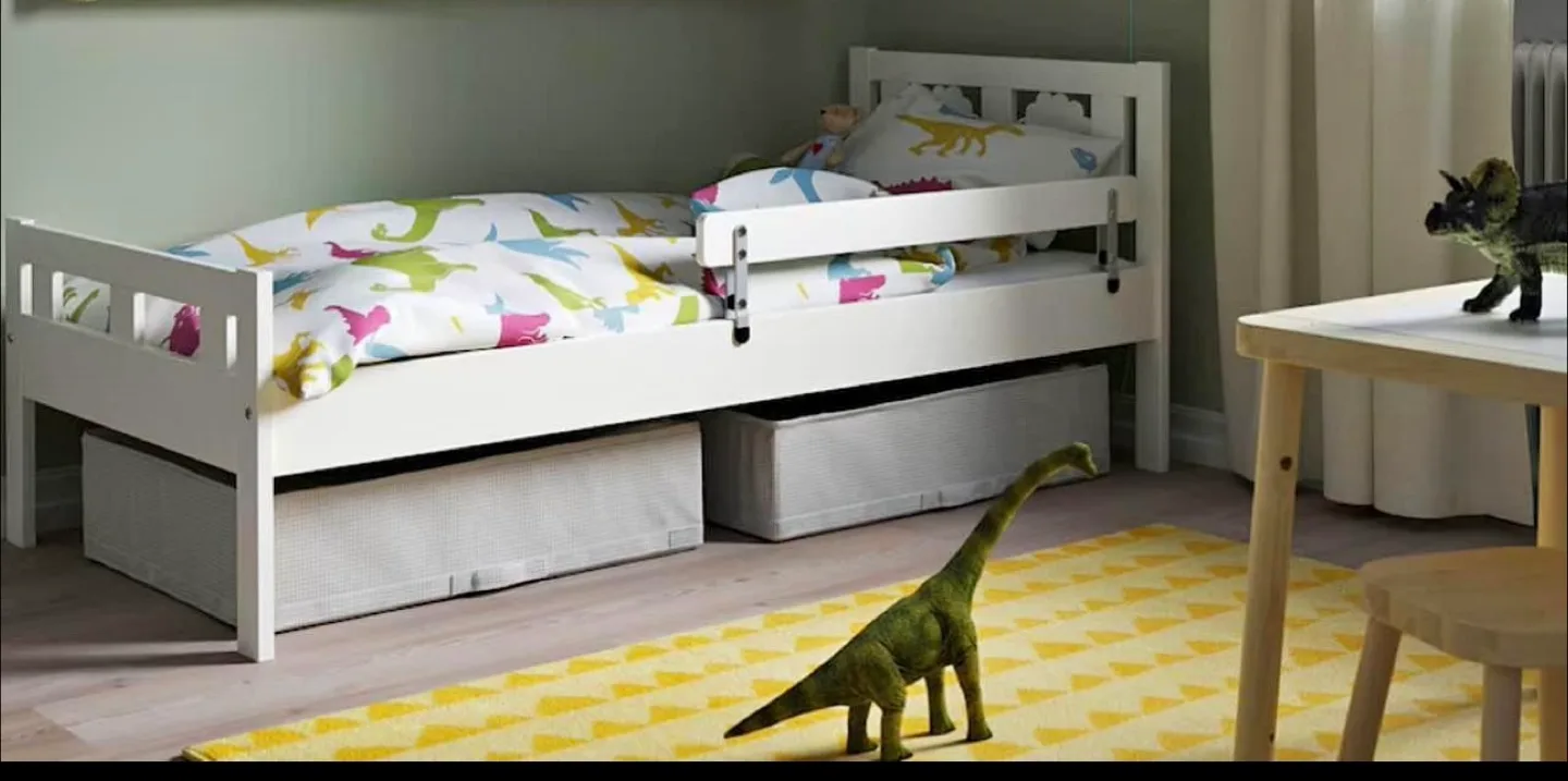 IKEA Kritter White Toddler Bed thumbnail