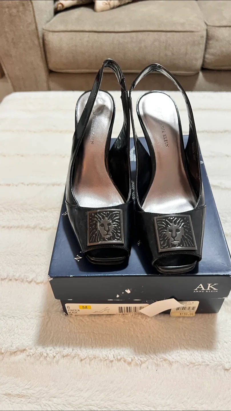 Anne Klein size 8 image indicator(2)