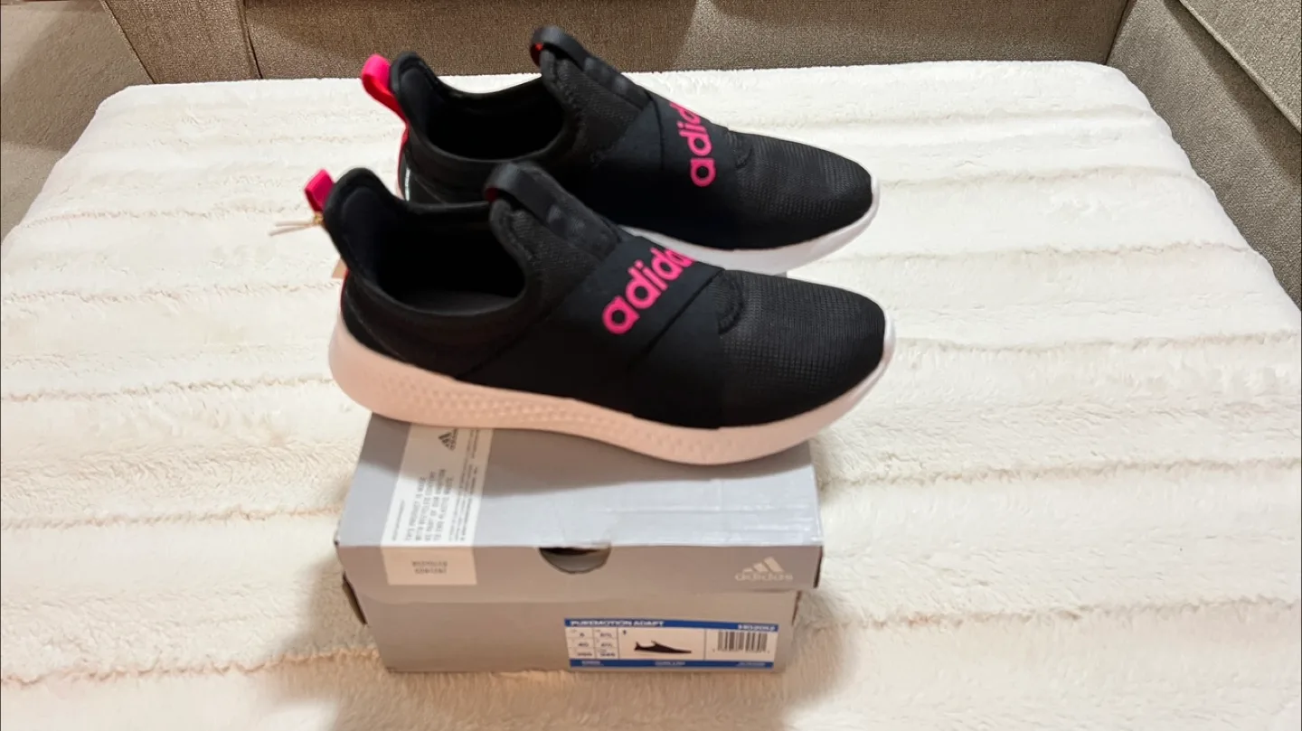 Adidas runners size 8 thumbnail