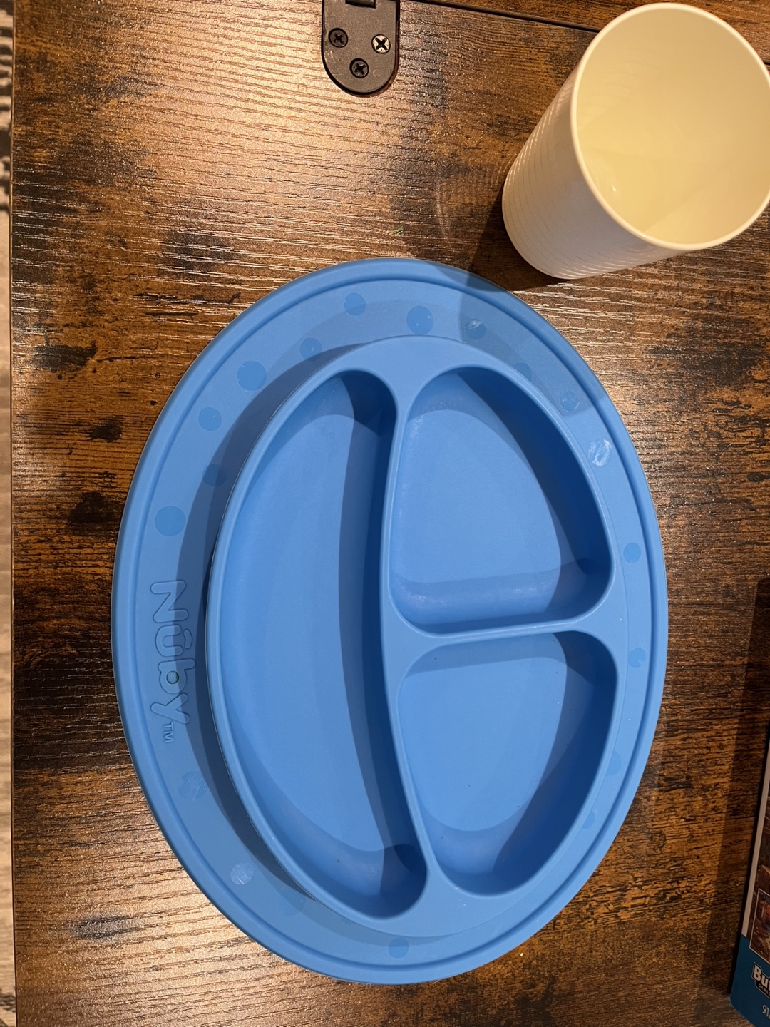 Nuby Blue Suction Divided Plate for kids/babies 🥕