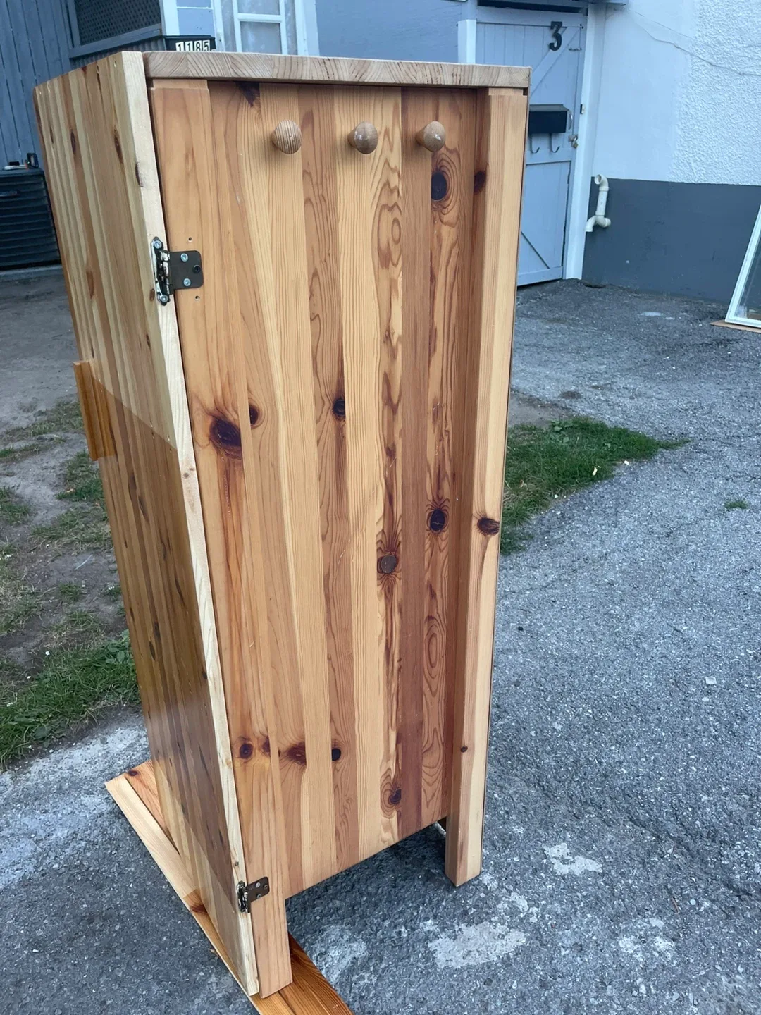 Wooden Cabinet with Shelves image indicator(2)