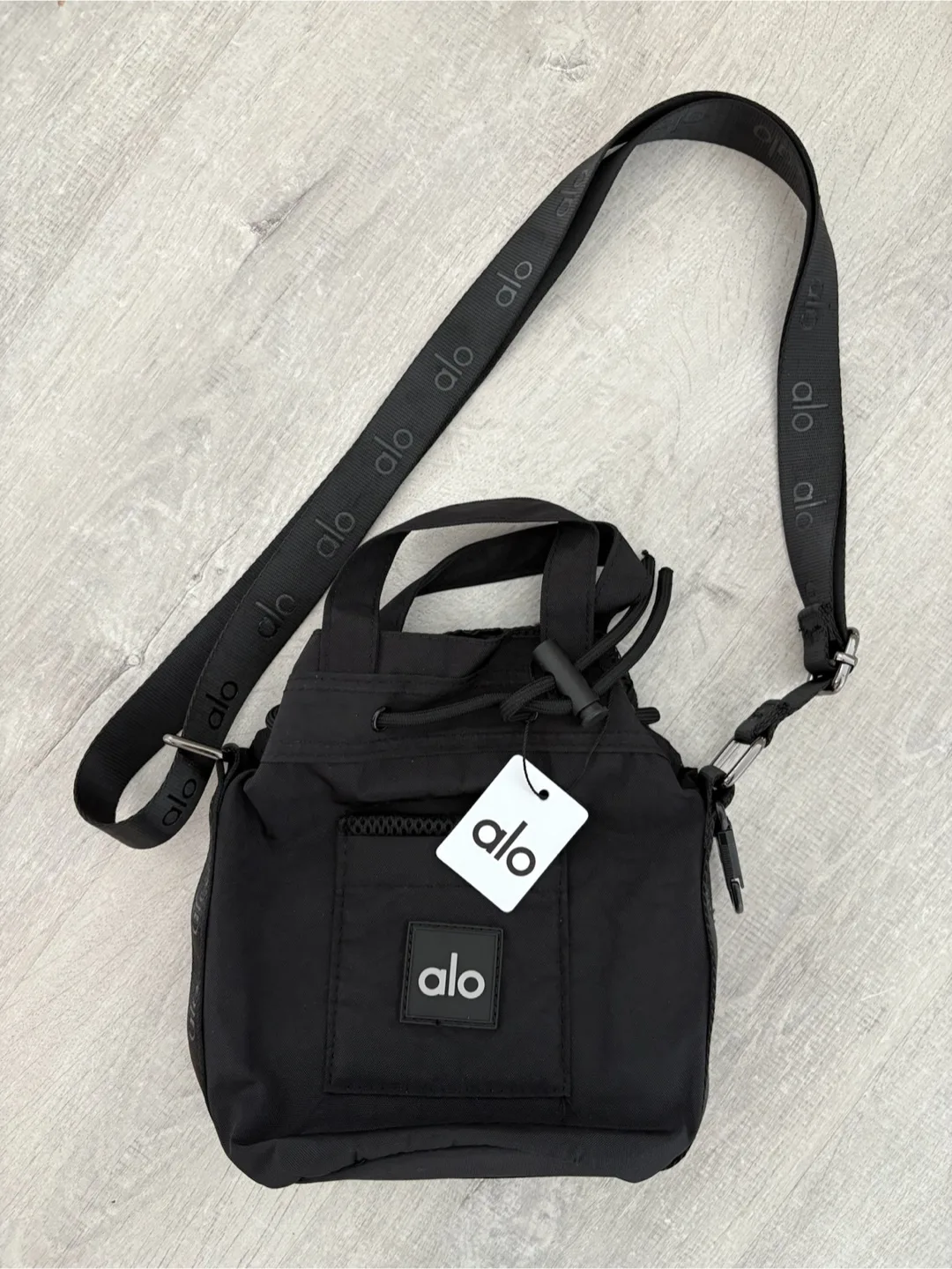 Alo Yoga Cross Body Bucket Bag - Black/Espresso thumbnail