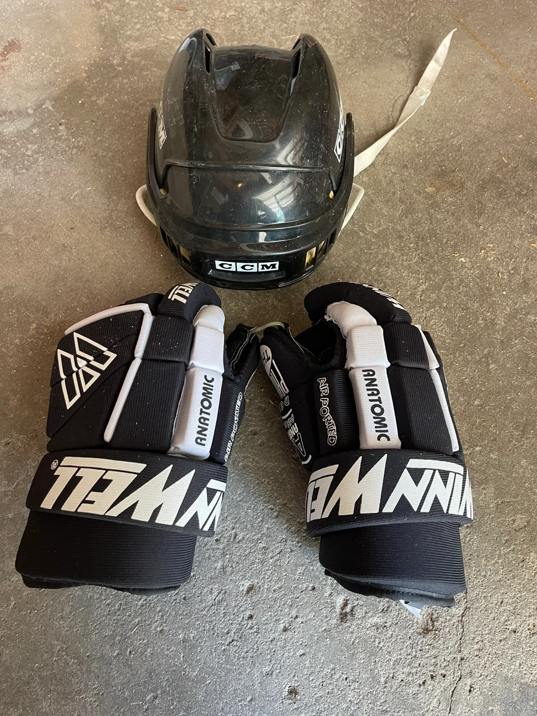 CCM Hockey Helmet & Winnwell Gloves