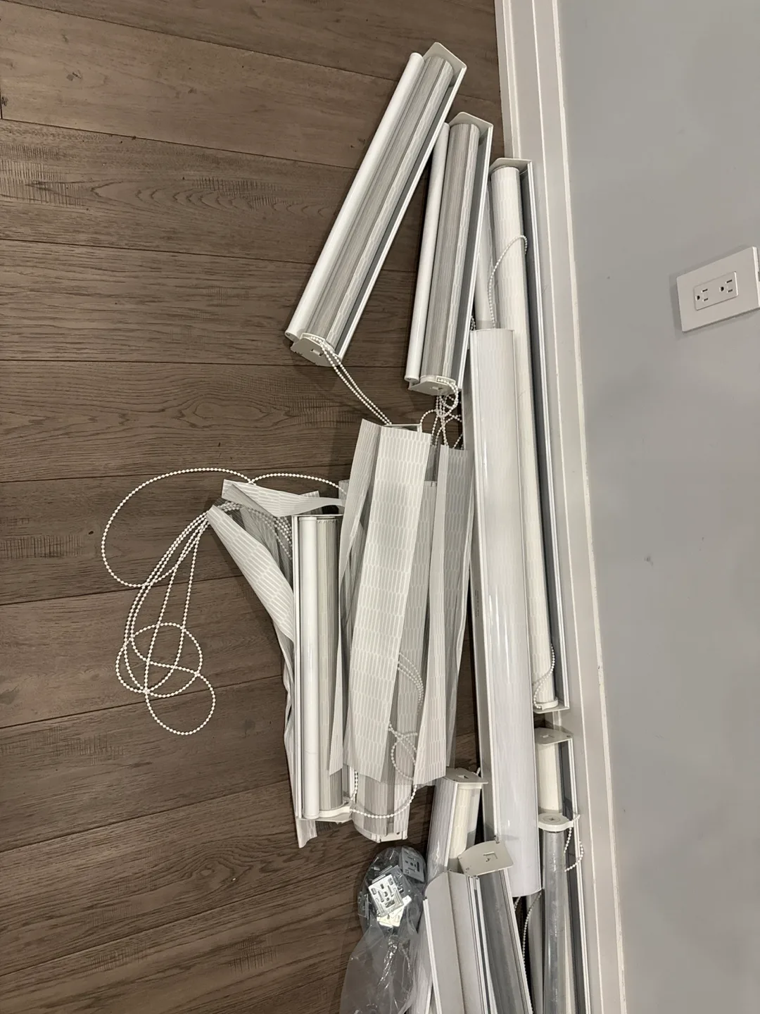 Window Blinds - Zebra Shades image indicator(4)