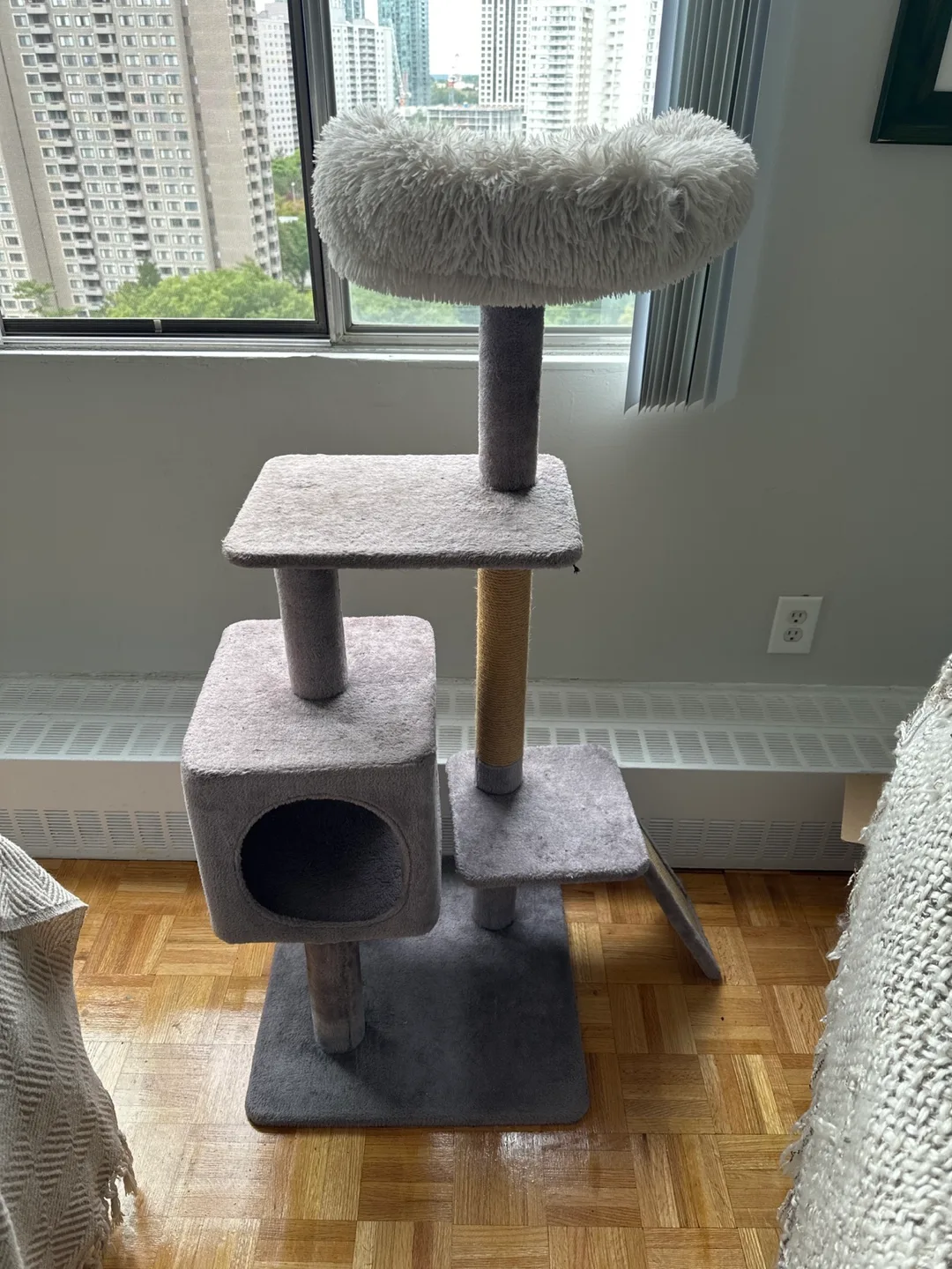 Cat Tree with Plush Top 🥕 thumbnail