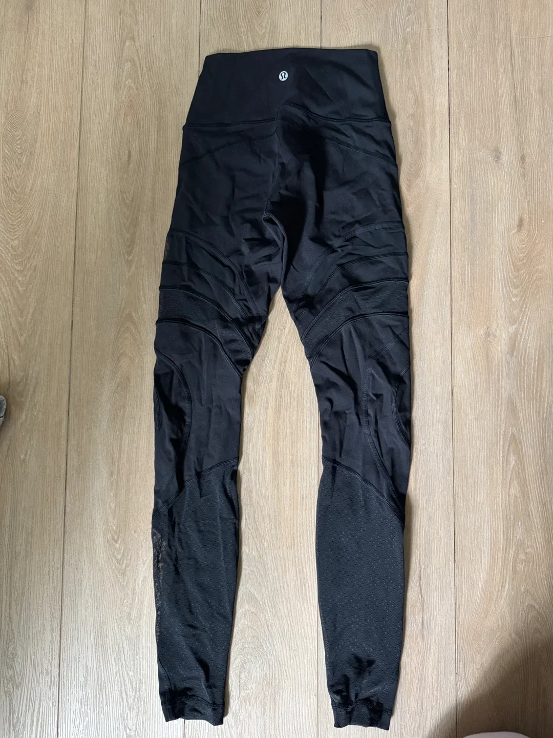 Lululemon Black Leggings - Size 4 thumbnail