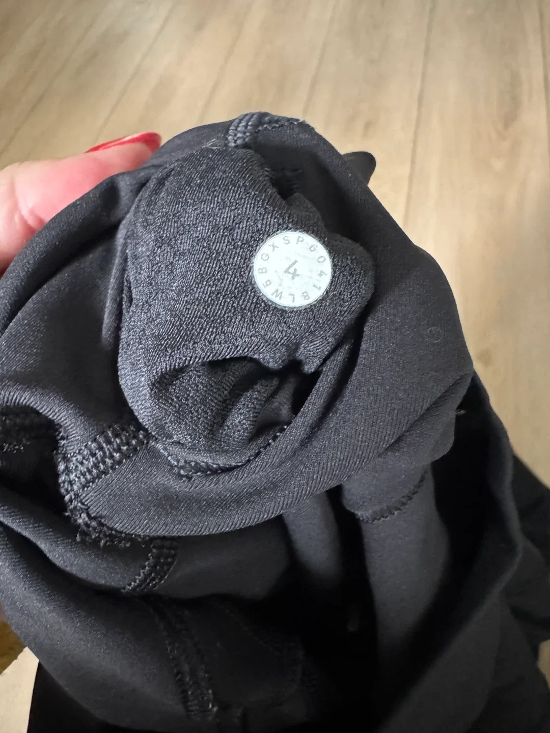 Lululemon Black Leggings - Size 4 image indicator(5)