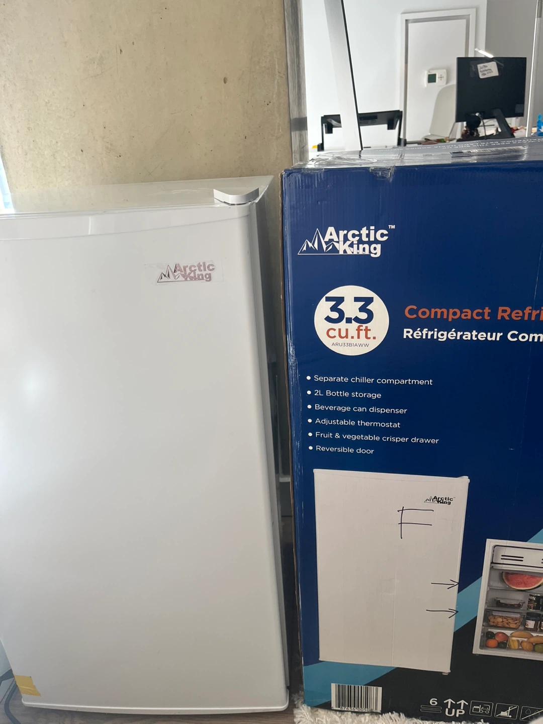 Arctic King 3.3 cu ft Compact Refrigerator - White
