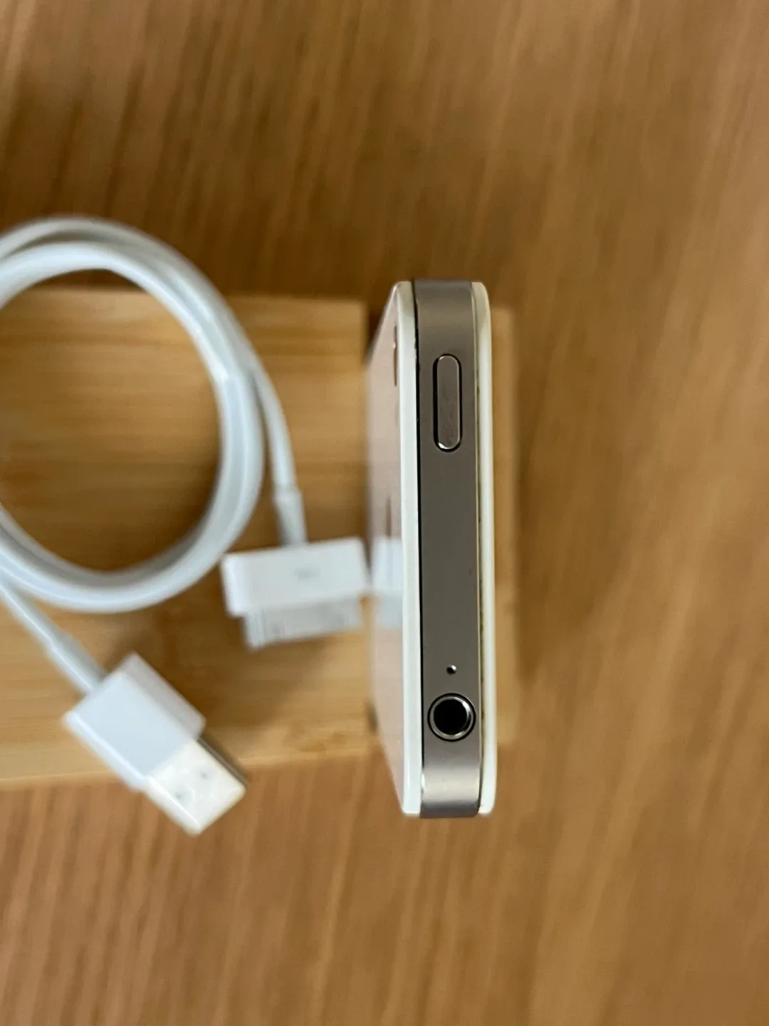 ‼️COLLECTOR - iPhone 4S+ALL original accessories image indicator(6)