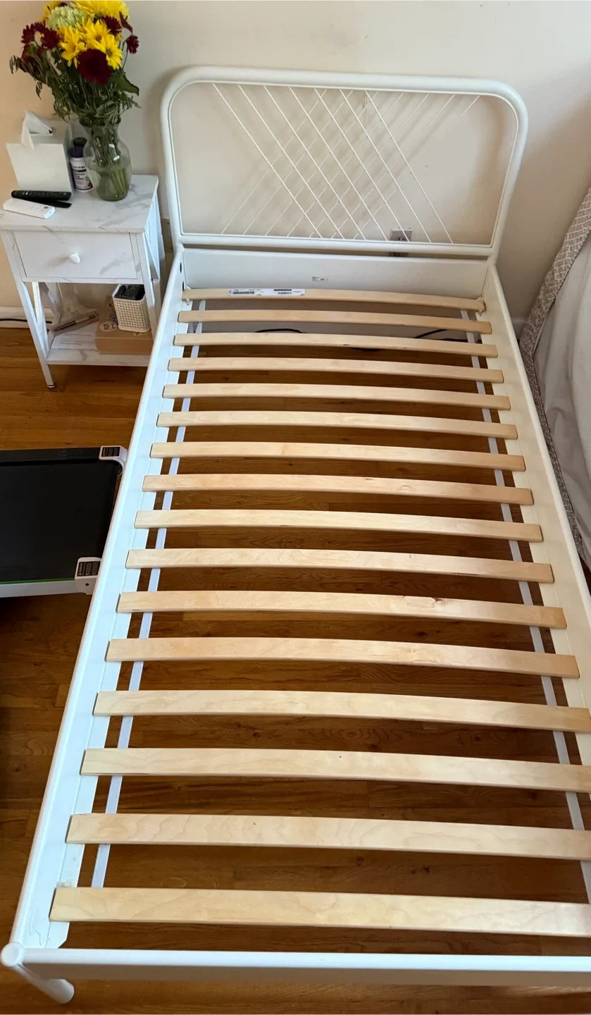 IKEA Hemnes White Bed Frame image indicator(2)