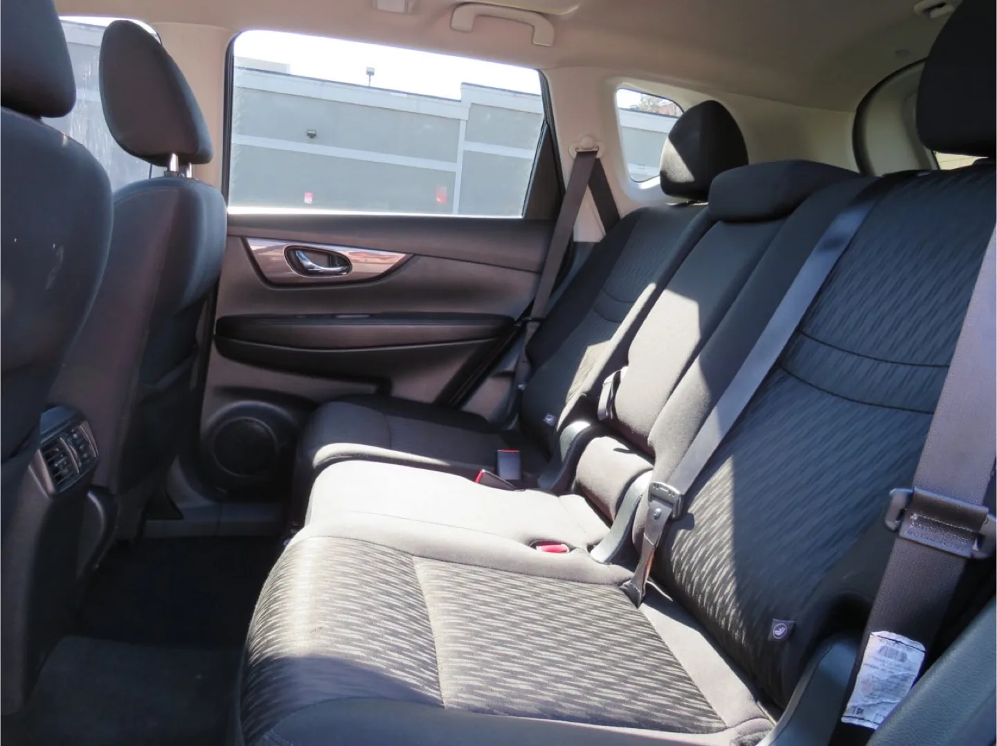 2019 Nissan Rogue SV AWD - Black SUV image indicator(9)