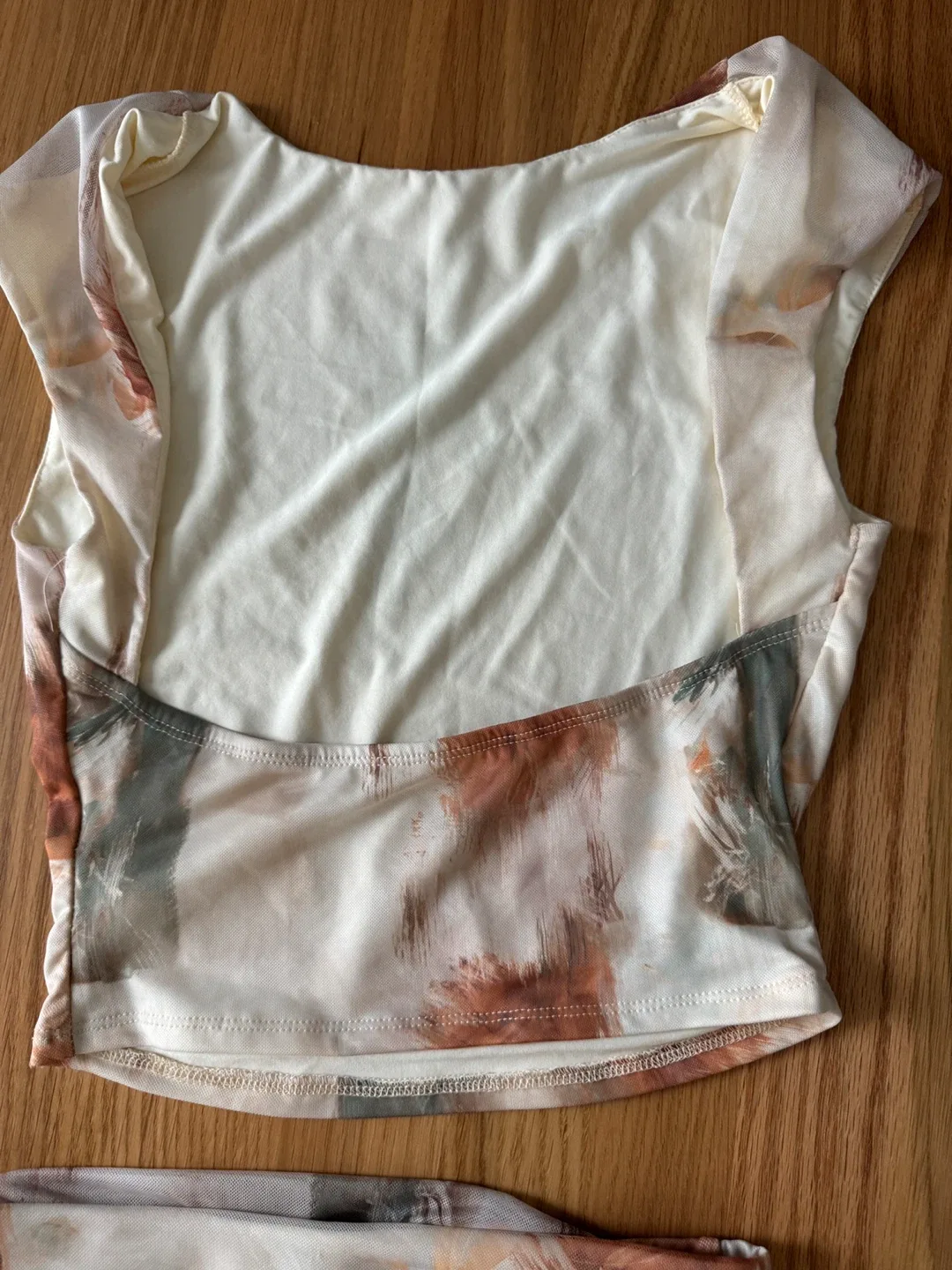 Going out set - size small image indicator(2)