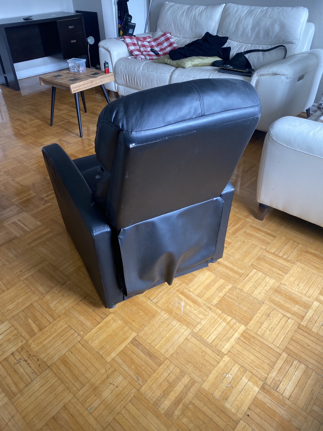 Black Leather Recliner Chair - photo 2