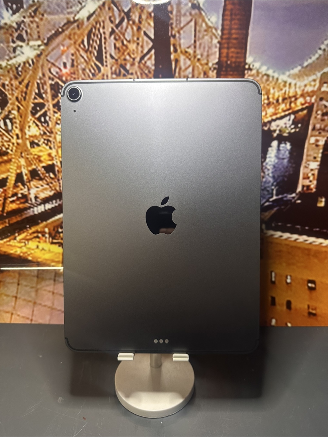 IPad Air 5th Gen Bundle - photo 4