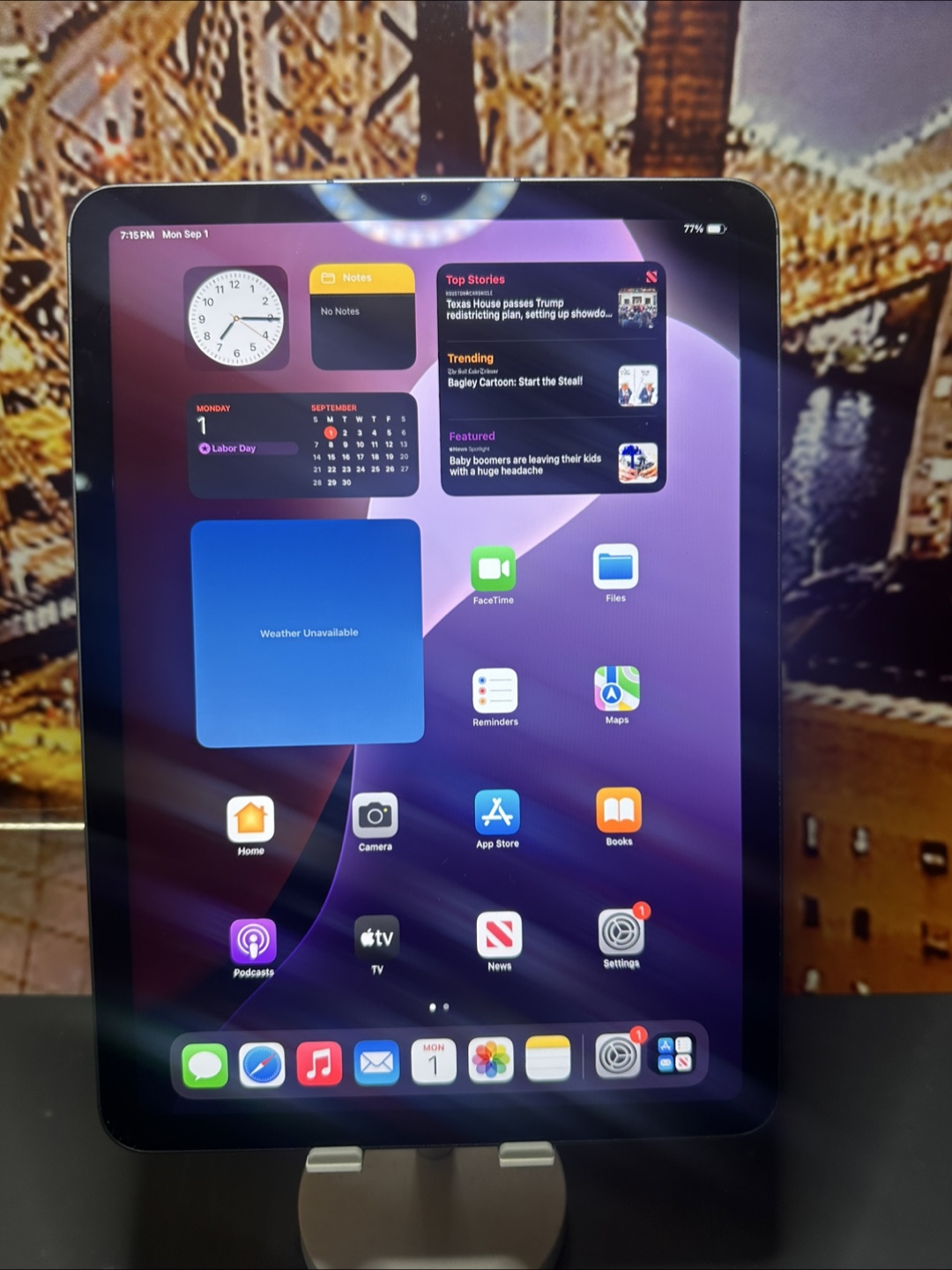 IPad Air 5th Gen Bundle - photo 3