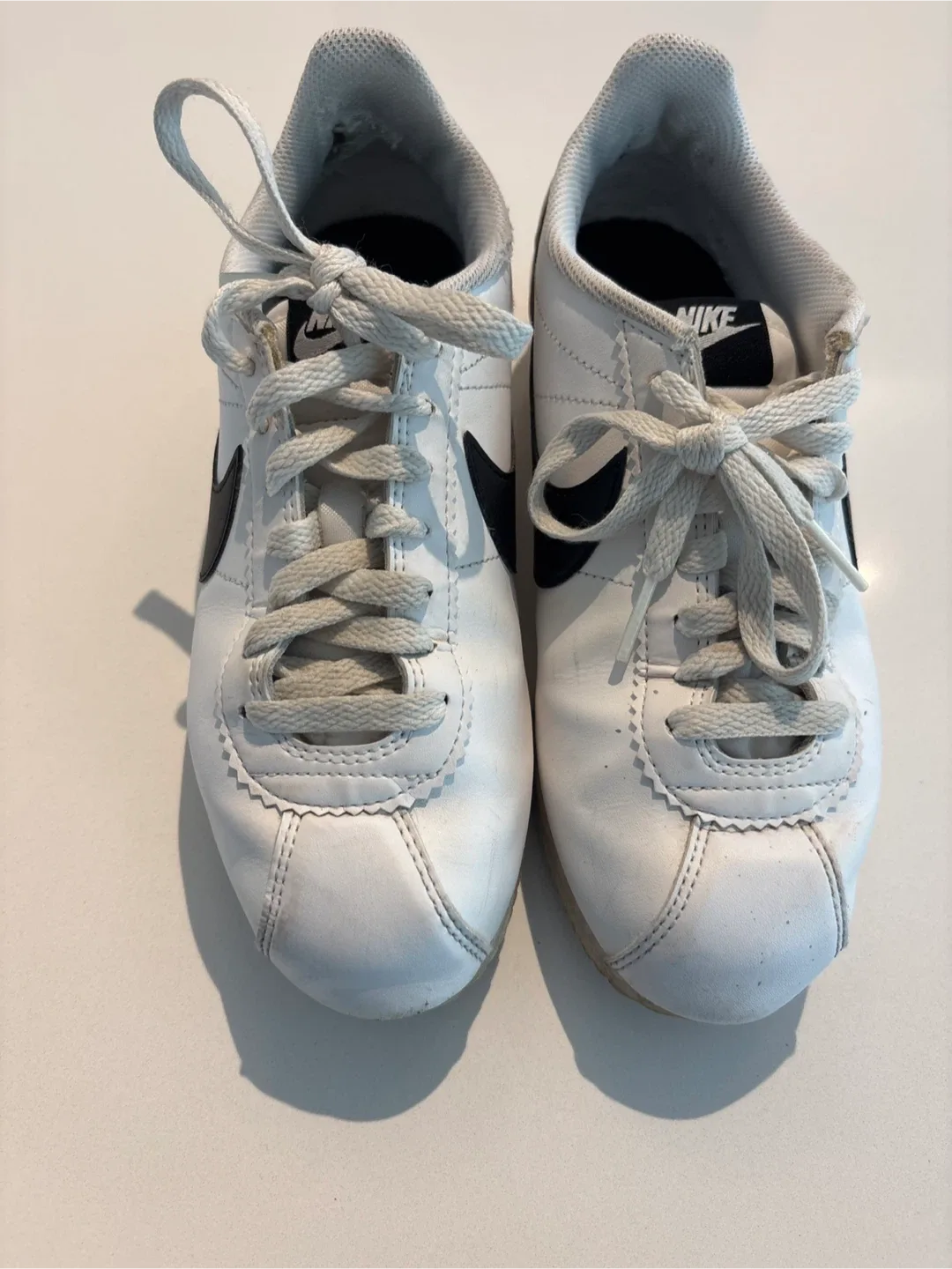 Nike Cortez White/Black, US 7 Women's image indicator(2)