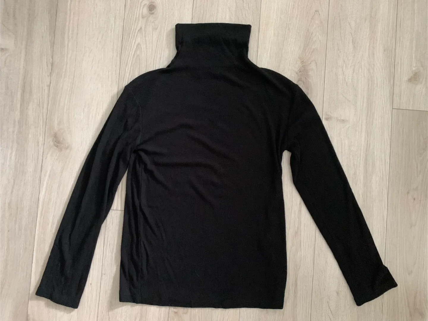 Oak + Fort Turtleneck image indicator(8)