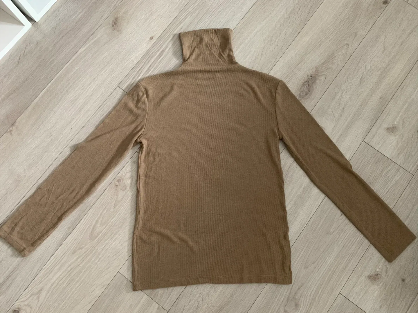 Oak + Fort Turtleneck image indicator(5)