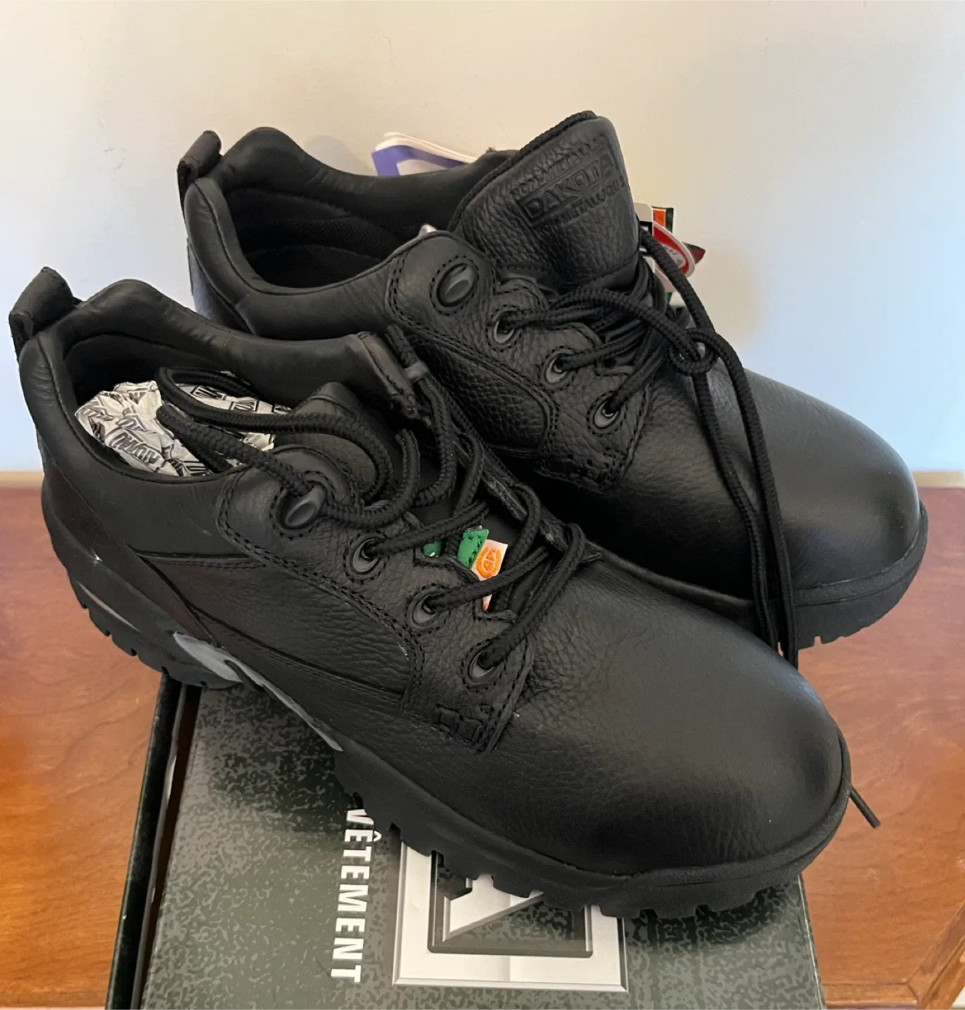 BNIB- Dakota Comp Toe Black Safety Shoes thumbnail